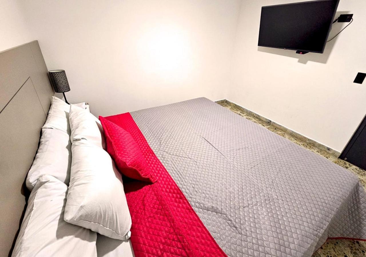 Hotel Ofix Medellín Dış mekan fotoğraf