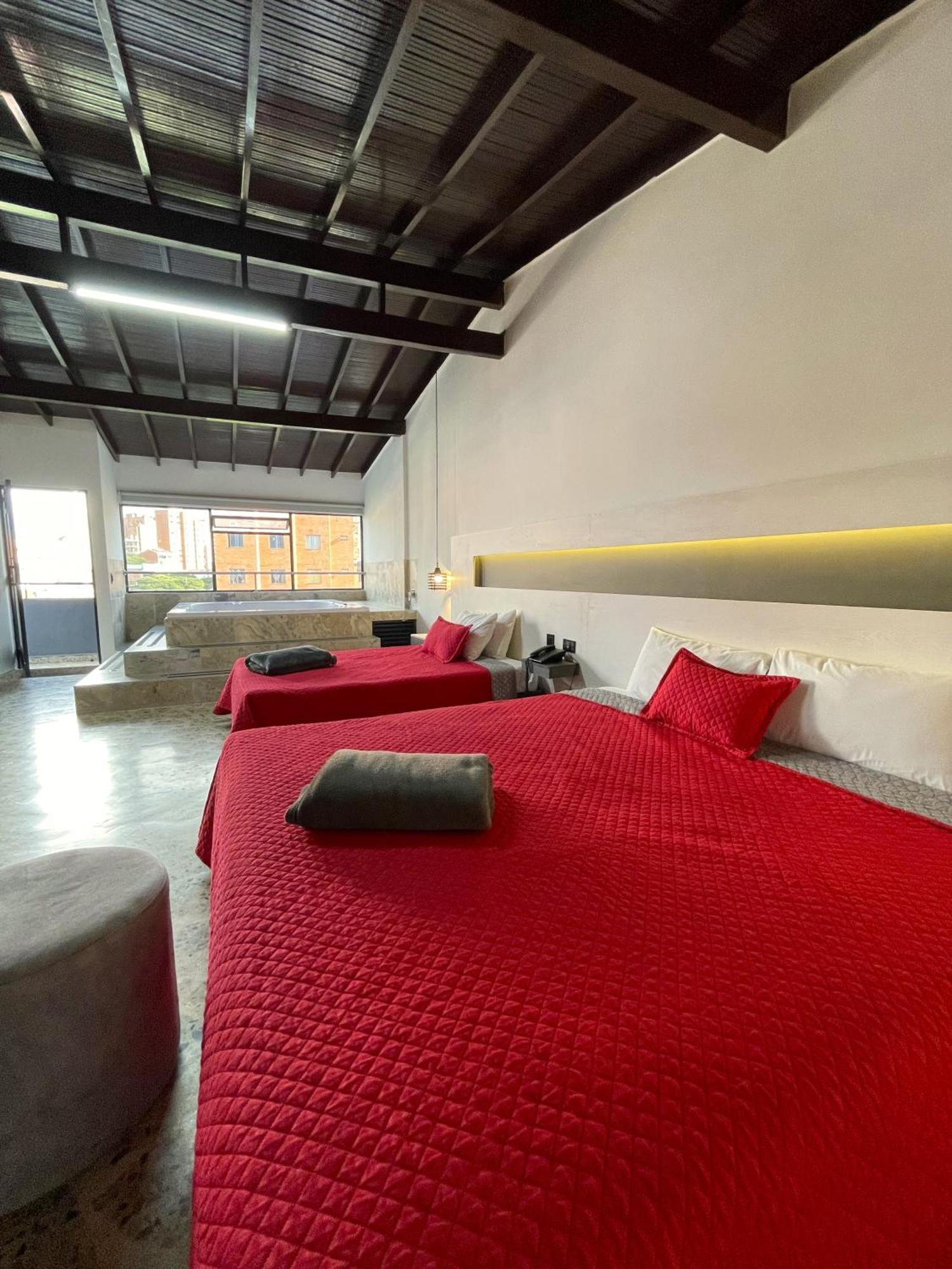 Hotel Ofix Medellín Dış mekan fotoğraf